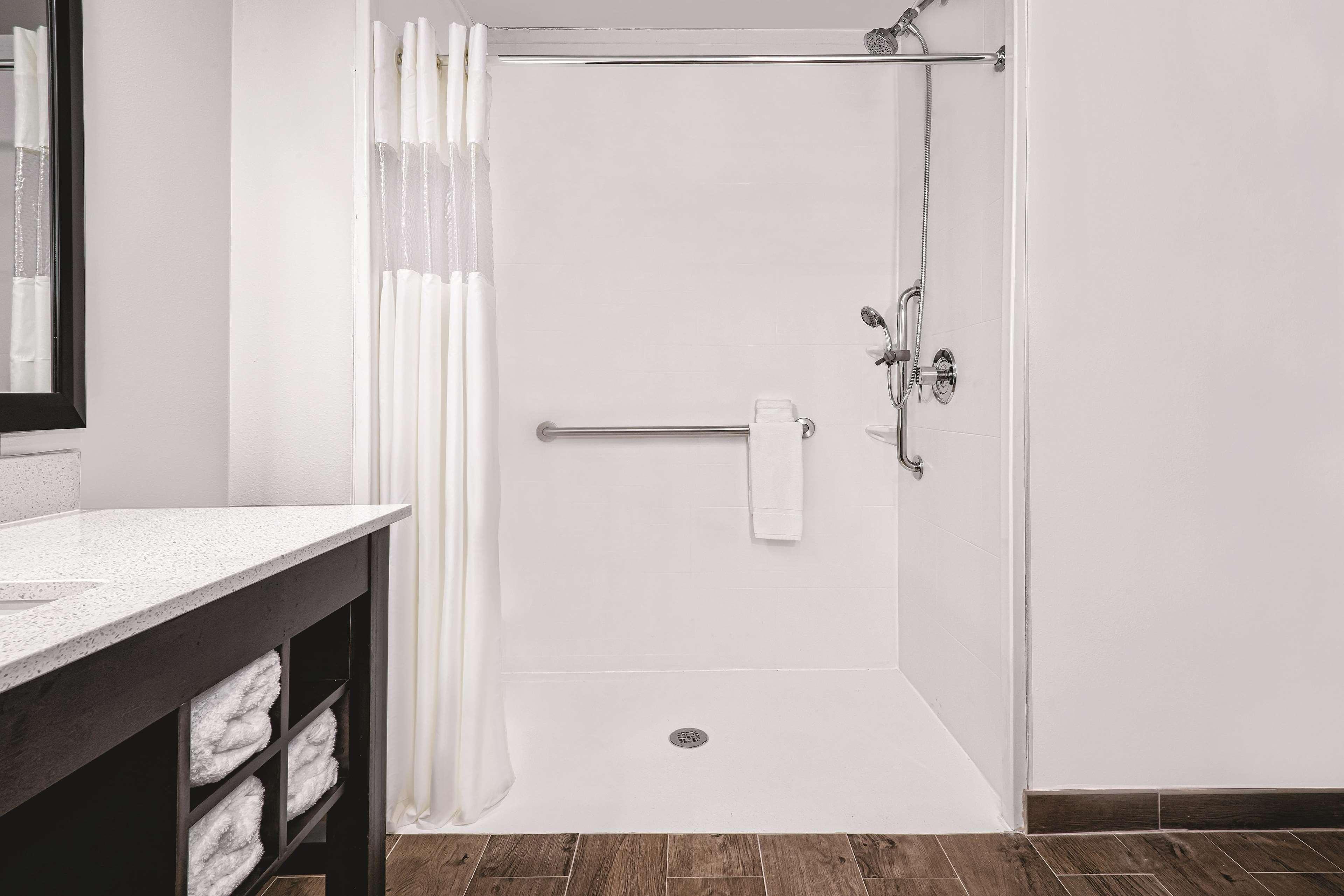 La Quinta By Wyndham Mcallen Convention Center Ngoại thất bức ảnh